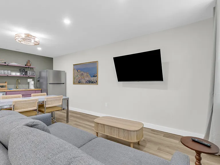 4121 Junius St #B — Photo 9