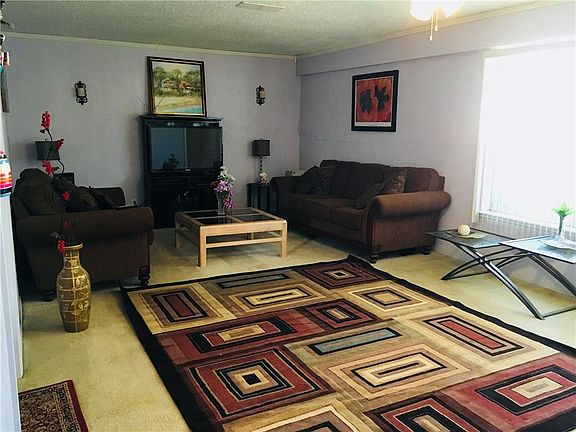 5th image of 1010 Glynn Oaks Dr