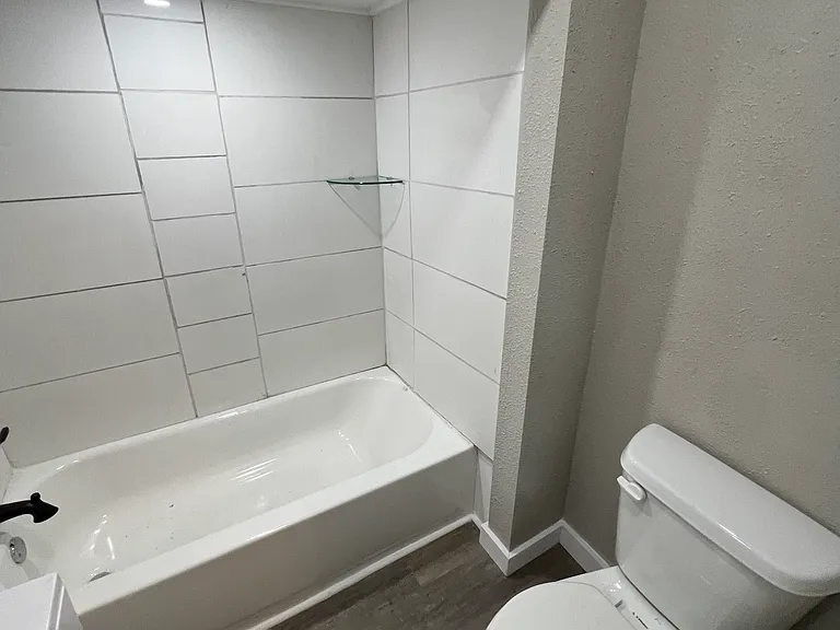 1470 N Grant Ave #1 — Photo 9