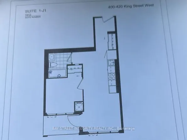 400 King St W, Toronto, ON