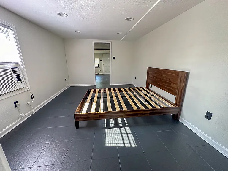 224 S Lopez St — Photo 16
