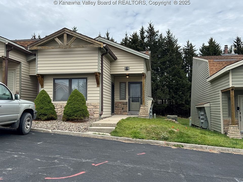 1st image of 142 Shamrock Cir #47
