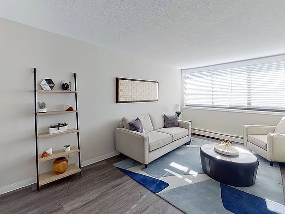 3rd image of 2808 Silver Ln NE #516-108