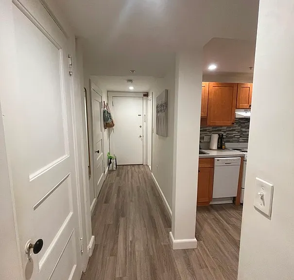 470 Beacon St #1 — Photo 3