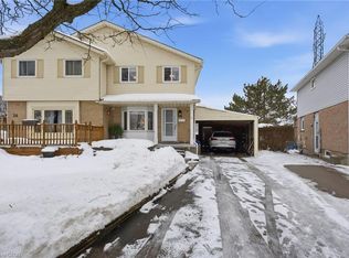 24 Catalina Ct, Kitchener, ON N2M 5L9