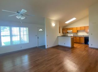 3695 Minnesota Ave APT B, Great Lakes, IL 60088