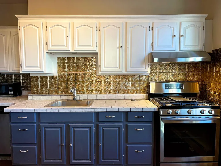 350 Irving Ave #3F — Photo 1