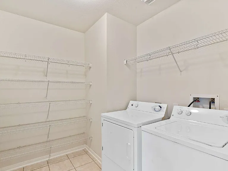 18226 Fair Grange Ln — Photo 8