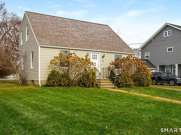 3rd image of 185 Meadowside Road