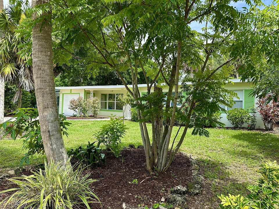 1st image of 30 S Fernwood Dr