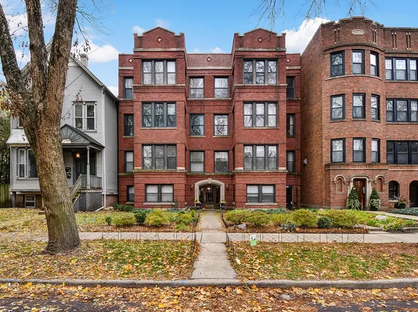 1447 W Warner Ave APT 2W, Chicago, IL 60613