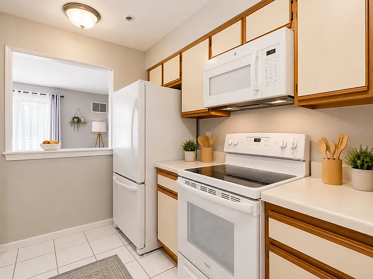 37 Steeplechase Ct — Photo 6