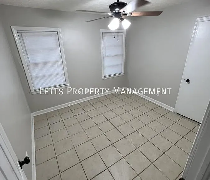 905 Wright Dr — Photo 11