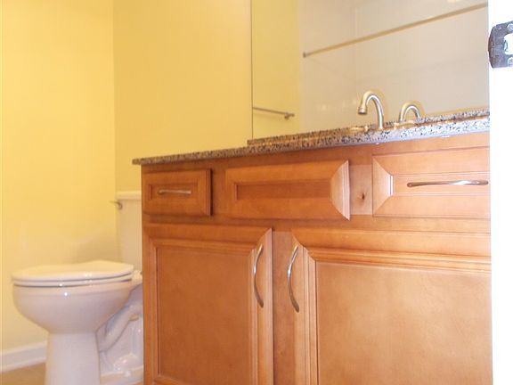 4th image of 225 Bayberry Cir Unit 504