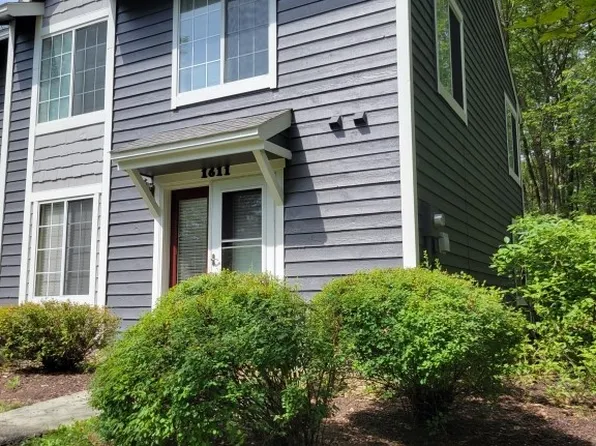 1611 Snowfield Ct, Hidden Valley, PA 15502