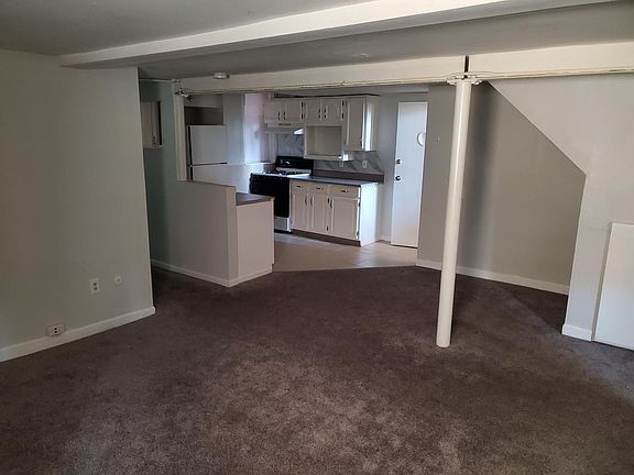 5th image of 4735 N Washtenaw Ave #Basement