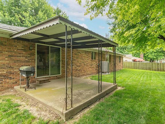 3rd image of 8426 Mandan Ct