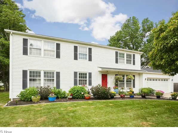 746 Eleanora Dr, Cuyahoga Falls, OH 44223