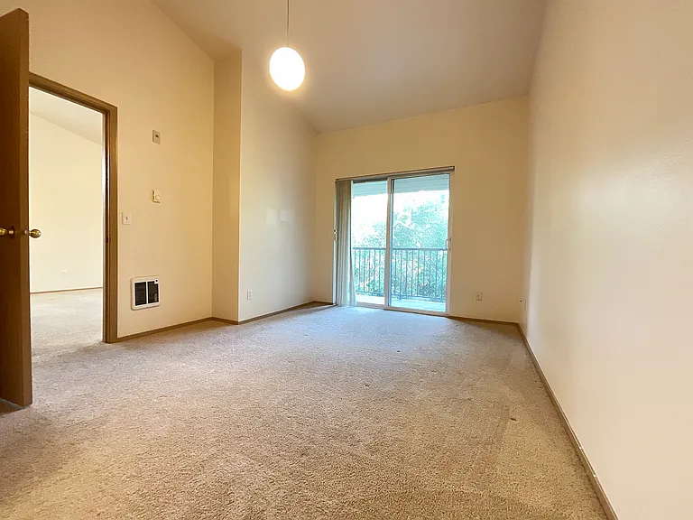 17726 12th Ave NE #104 — Photo 4