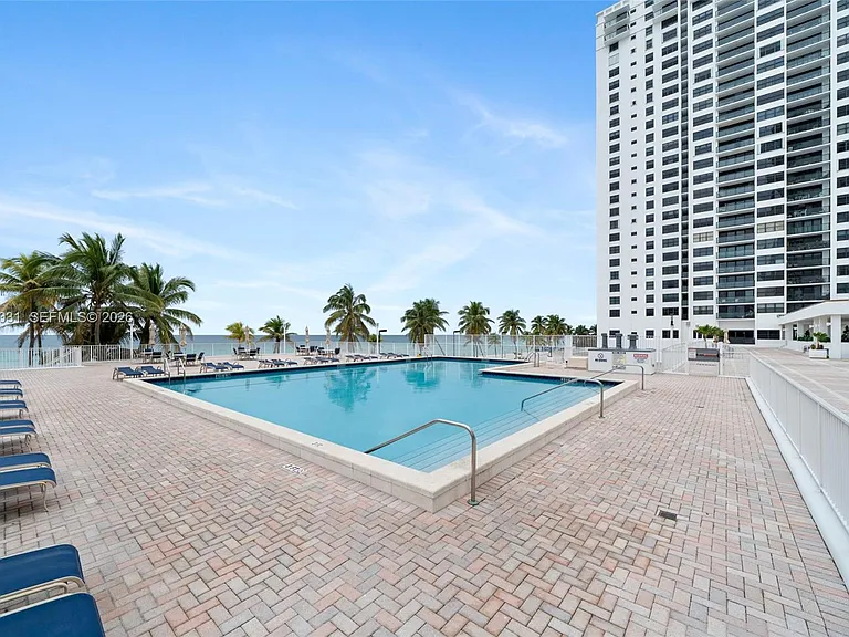 2301 S Ocean Dr #2507 — Photo 25