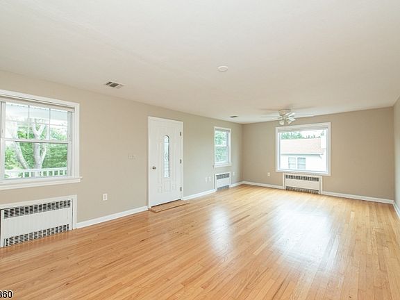 5th image of 345 Bowden Rd