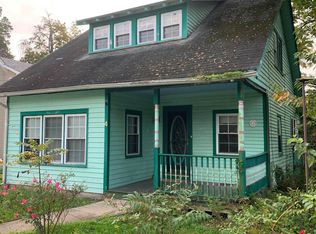 4 Station Rd, Leesburg, NJ 08327