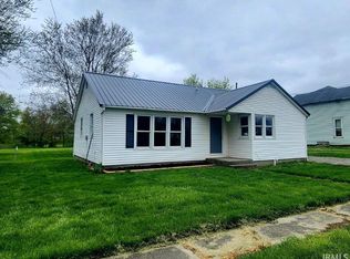 127 South St, Corunna, IN 46730