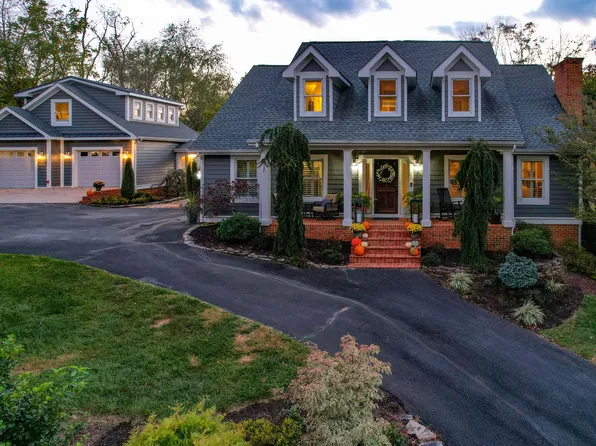 15270 Knob Hill Dr, Bristol, VA 24202