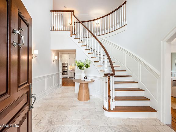 3rd image of 43 Stony Brook Rd