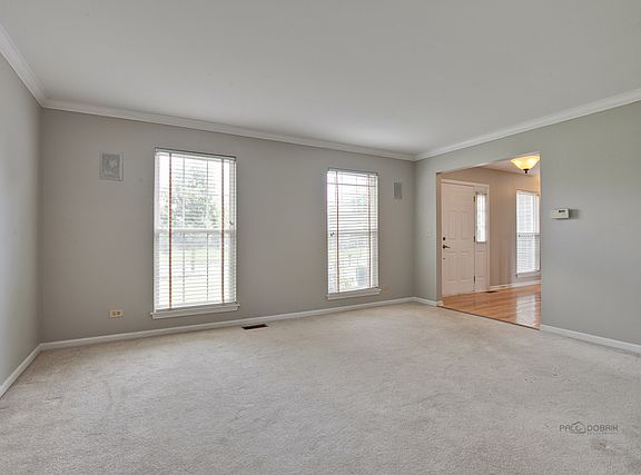 5th image of 800 Waterford Dr
