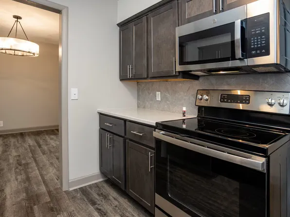 Tiffany Square, 8044 Gleason Dr #Aa612dd79, Knoxville, TN 37919