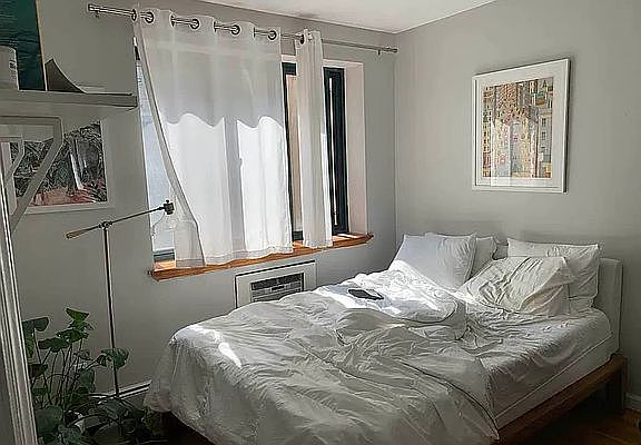 3rd image of 608 E 11th St APT 2