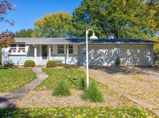 4014 Scenic Dr, Waterloo, IA 50701