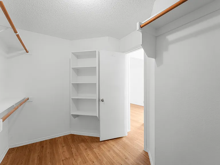 9825 Tyler Dr — Photo 27