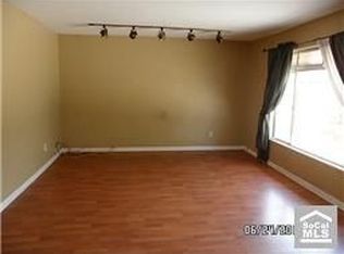 1735 Vuelta Grande Ave, Long Beach, CA 90815