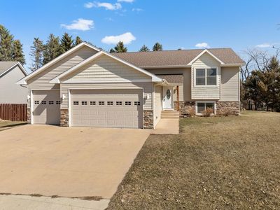 1925 26th St SW, Minot, ND, 58701