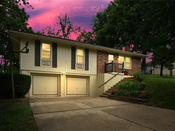 12709 E Silver Ln, Independence, MO 64050
