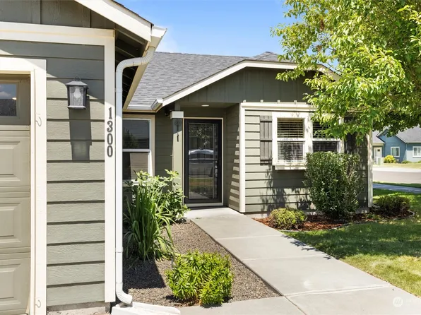 1300 SW Greeley Street, College Place, WA 99324