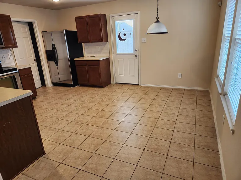 5716 Talons Crest Cir — Photo 12