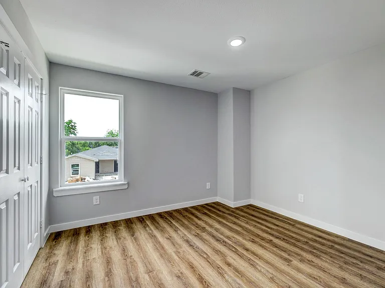 8215 Hanna St #B — Photo 3