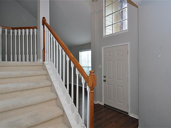 5th image of 1603 Sandy Park Dr