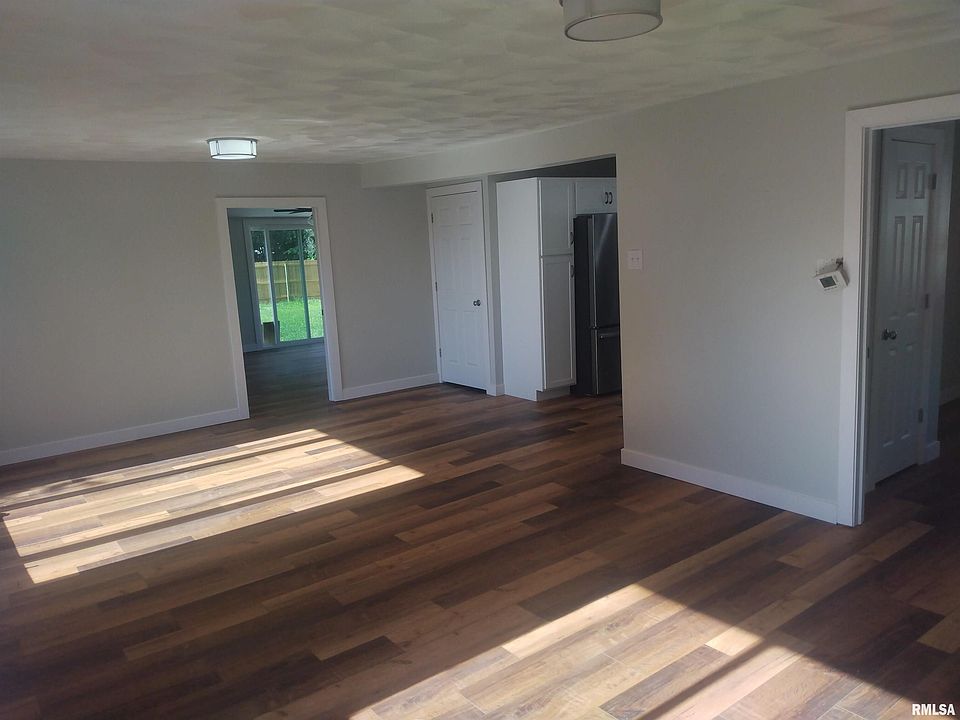 1100 E Sciota Ave, Peoria Heights, IL 61616 Zillow