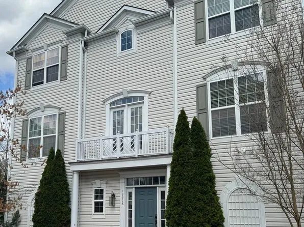13318 Summer Garden Walk, Centreville, VA 20120