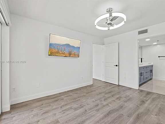 2nd image of 470 S Park Rd #7307