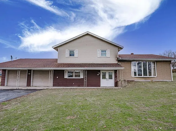 898 Forest Hills Dr, Sidman, PA 15955