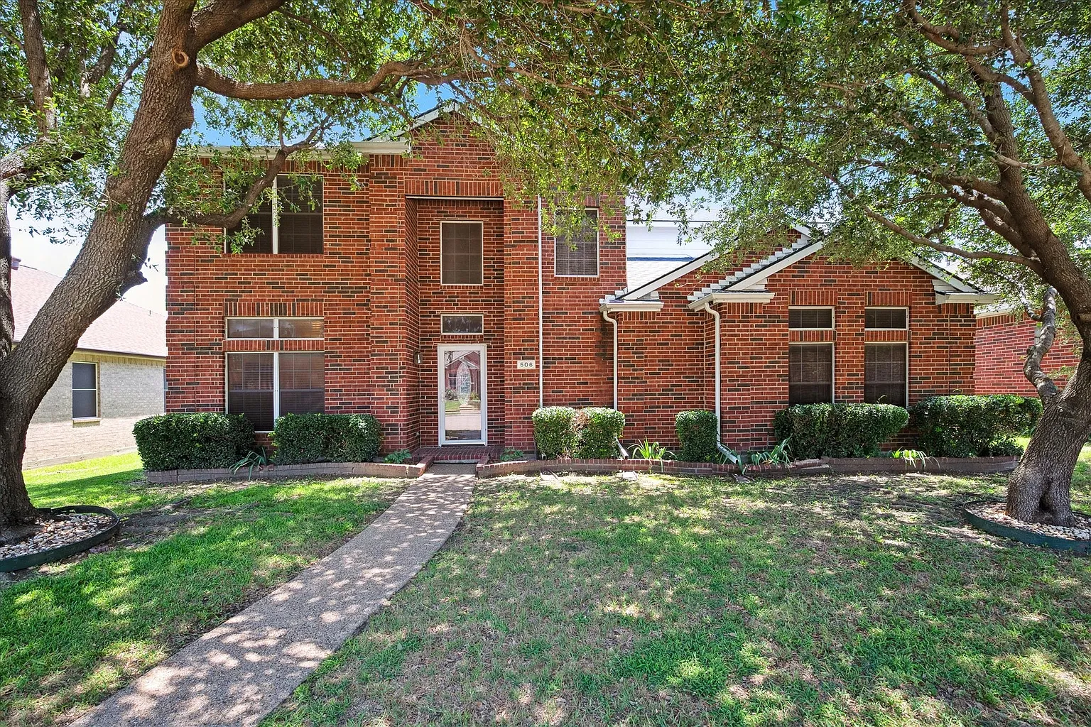 506 Hugh Walker Dr photo 1