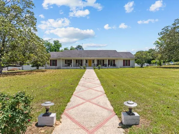 3324 Elamville St, Clio, AL 36017