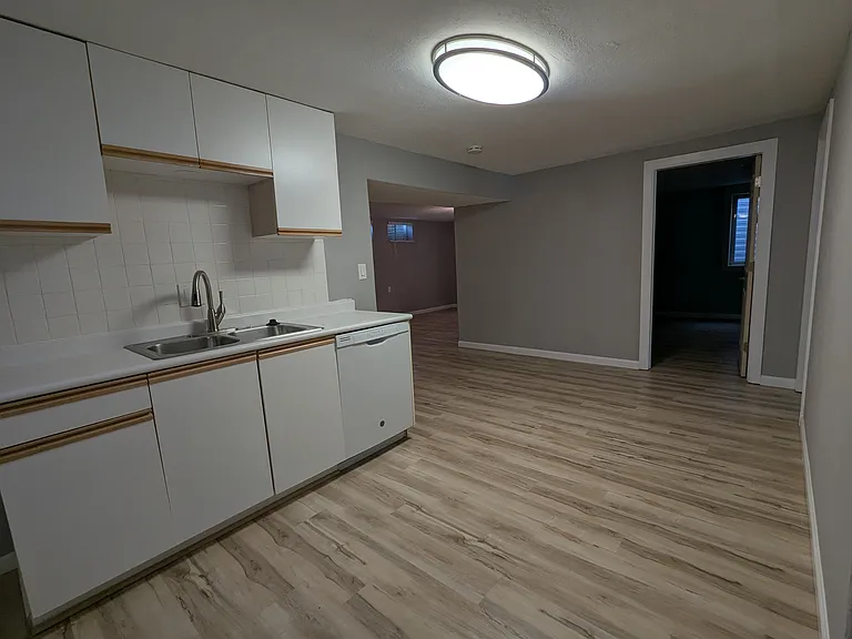 957 Wolff St #2 — Photo 9