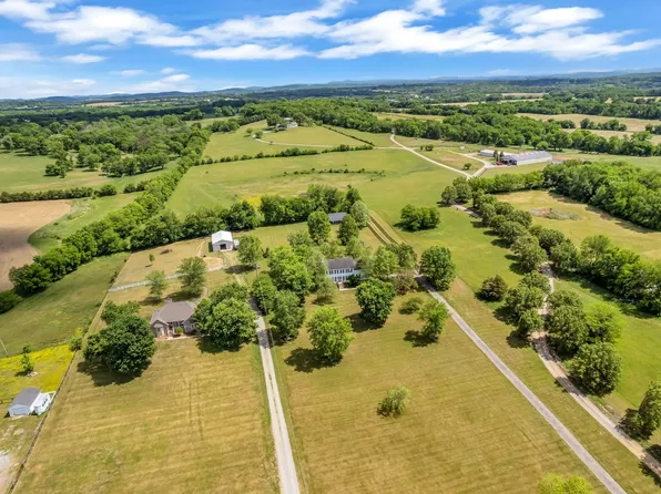 420 Rock Springs Rd, Castalian Springs, TN 37031