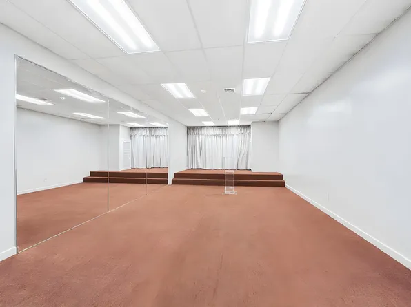 1303 Summit Avenue image 4 of 21